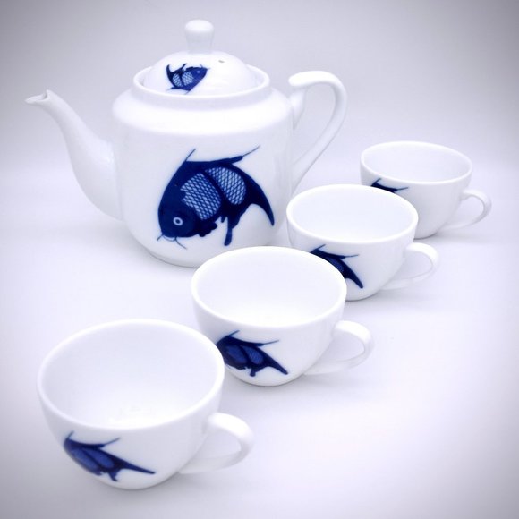 Misty Rose Vintage Koi Teapot Set of 4 Cups Super White China Cobalt Blue Teacup - Picture 1 of 11